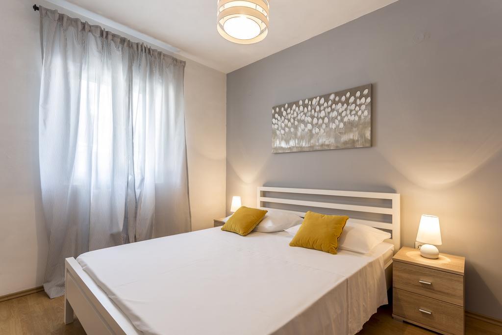 Marijana Bol Apartments Exteriör bild